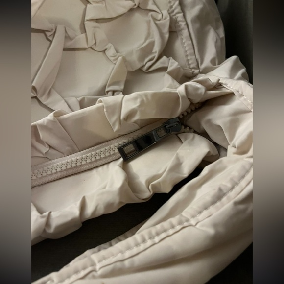 NWT ZARA Cream Quilted Oversized Hobo Tote Shoulder Bag Ruffle Detail Puffer - Picture 12 of 12